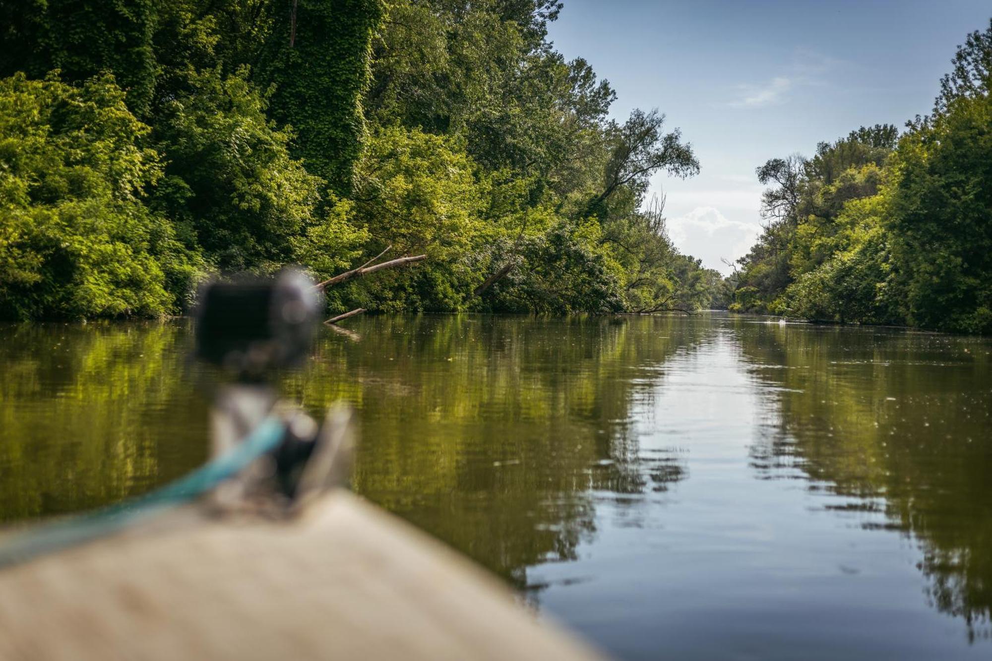 Lakóhajó, úszóház - Tisza-tó Tiszafüred Exterior foto