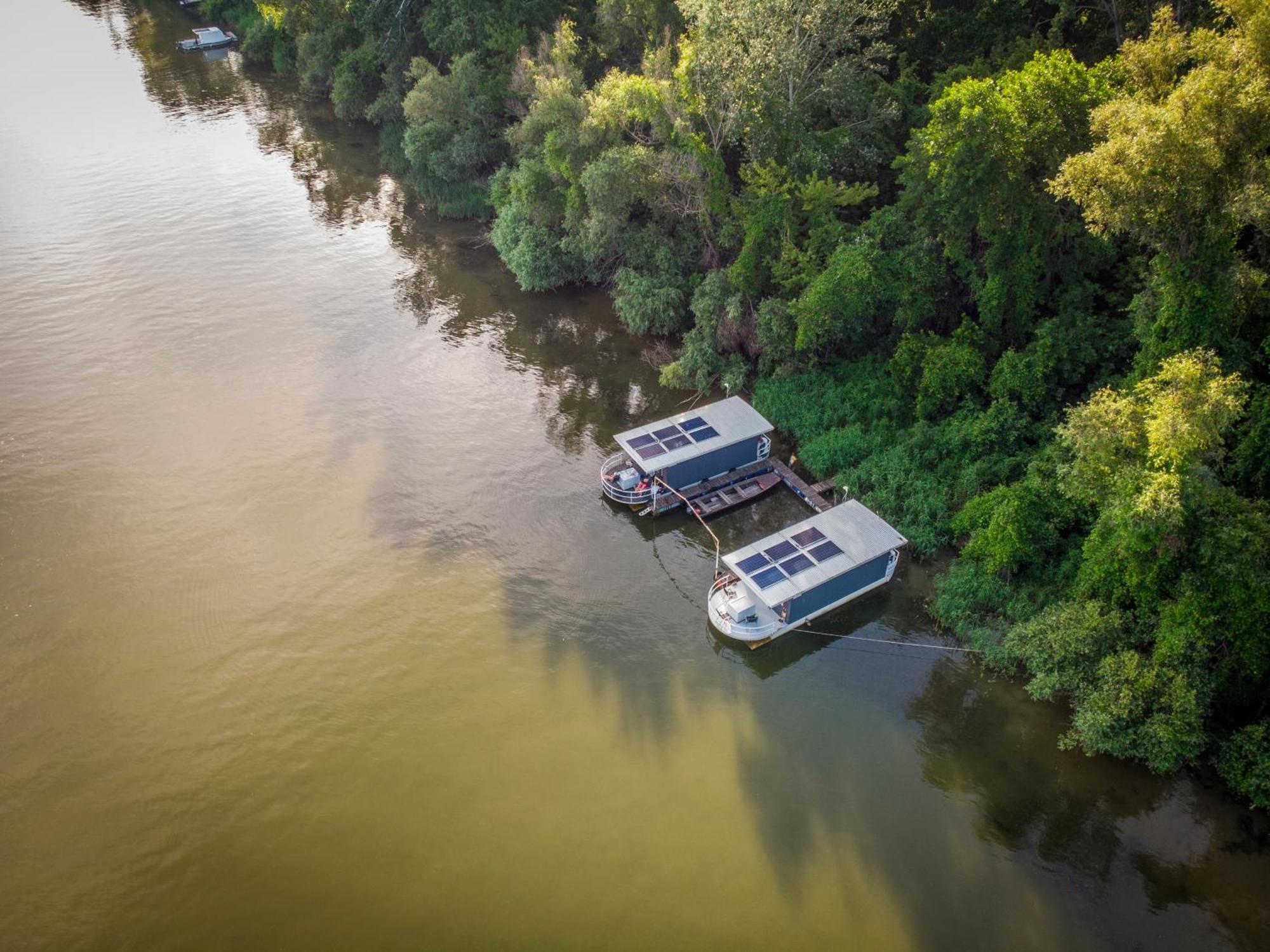Lakóhajó, úszóház - Tisza-tó Tiszafüred Exterior foto